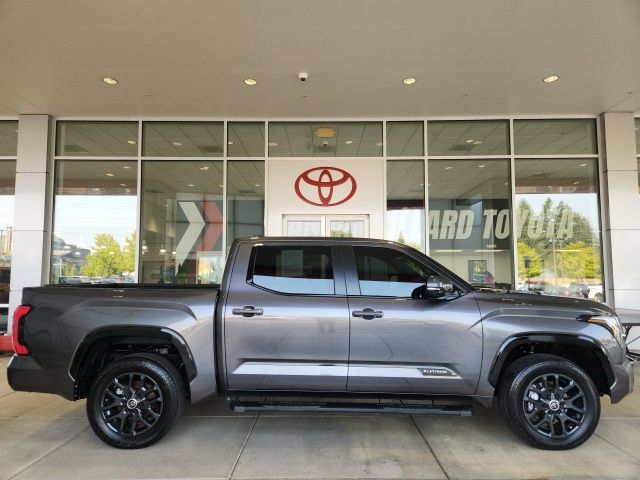 Used 2024 Toyota Tundra Platinum AWD/4WD image 3