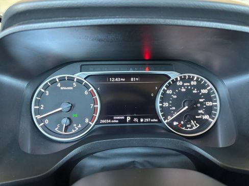 Used 2025 Nissan Rogue SV FWD image 42