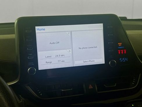 Used 2019 Toyota C-HR LE FWD image 16