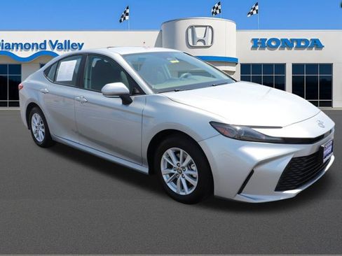 Used 2025 Toyota Camry LE FWD image 1
