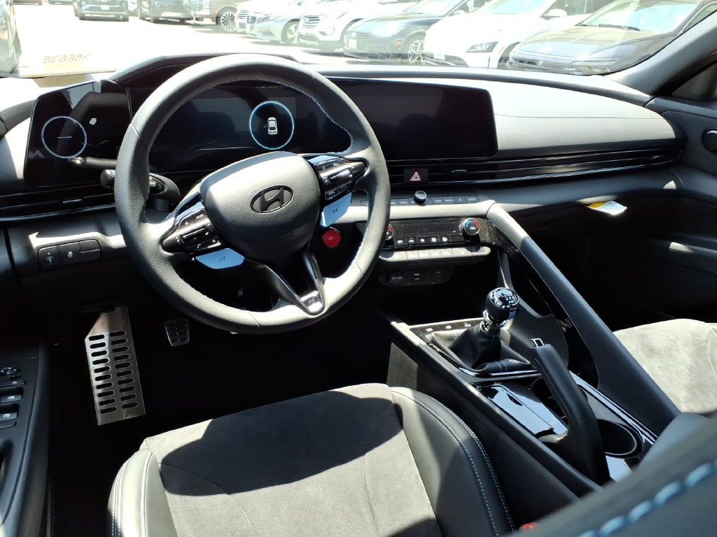 Used 2025 Hyundai Elantra N FWD image 8