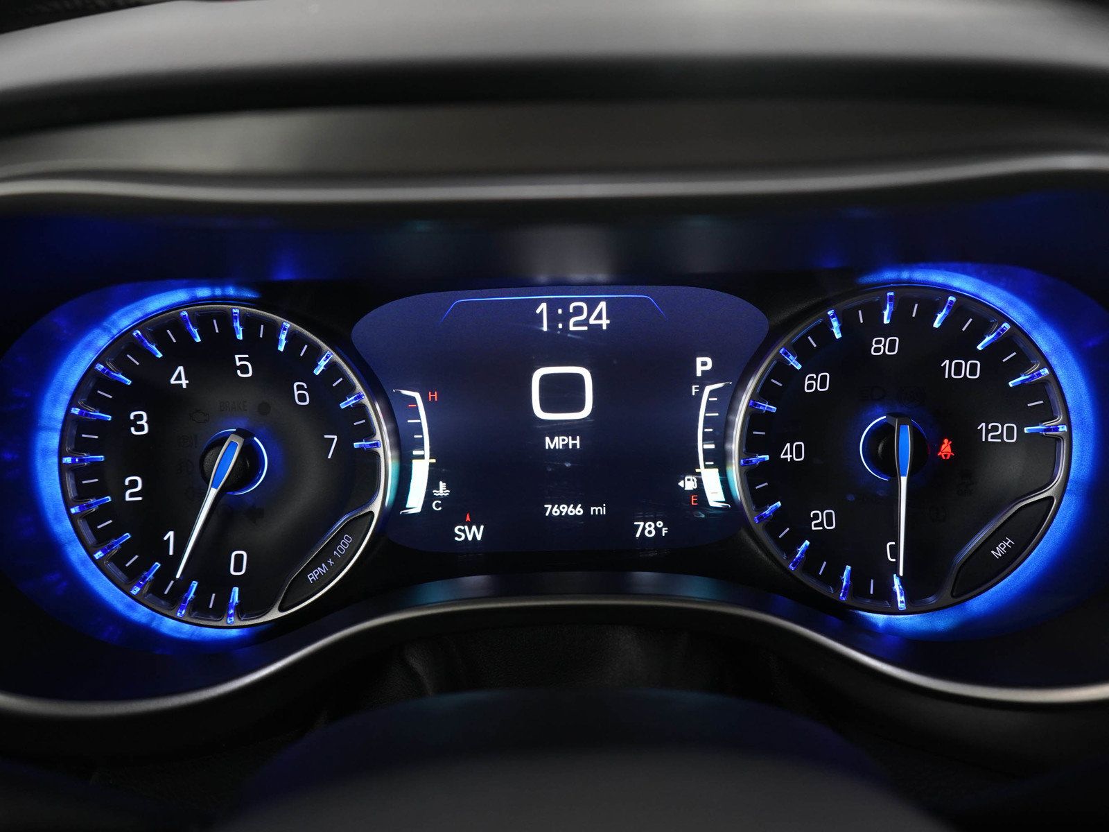 Used 2023 Chrysler Pacifica Touring-L FWD image 27