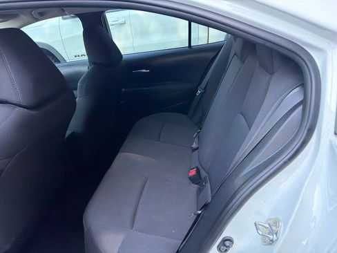 Used 2020 Toyota Corolla LE FWD image 10