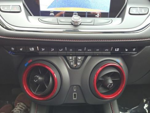 Used 2022 Chevrolet Blazer RS w/ Enhanced Convenience Package AWD/4WD image 20