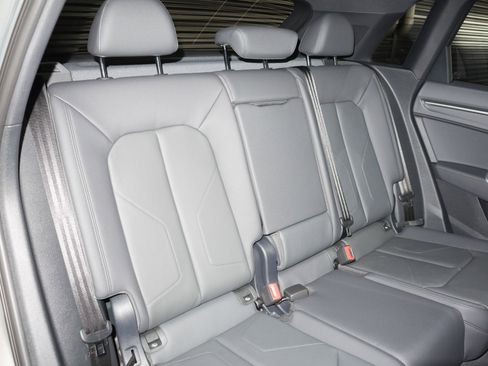 New 2025 Audi Q3 2.0T Premium w/ Convenience Package image 11