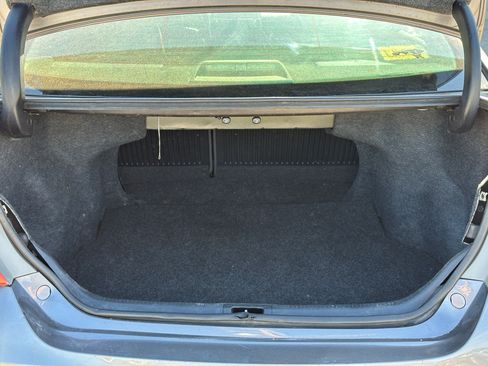 Used 2015 Toyota Camry XSE FWD image 23