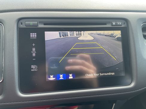 Used 2018 Honda HR-V EX image 25