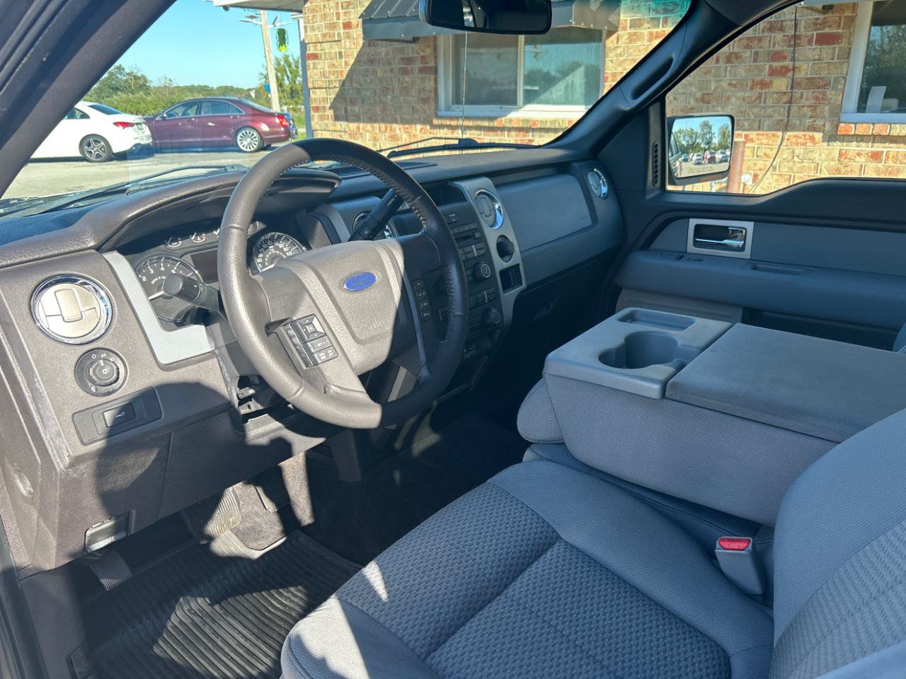 Used 2011 Ford F150 XLT w/ XLT Chrome Pkg AWD/4WD image 17