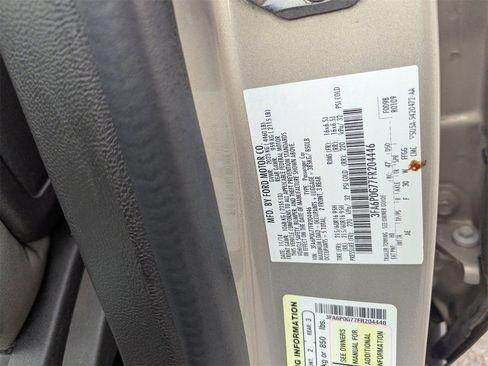 Used 2015 Ford Fusion S image 30