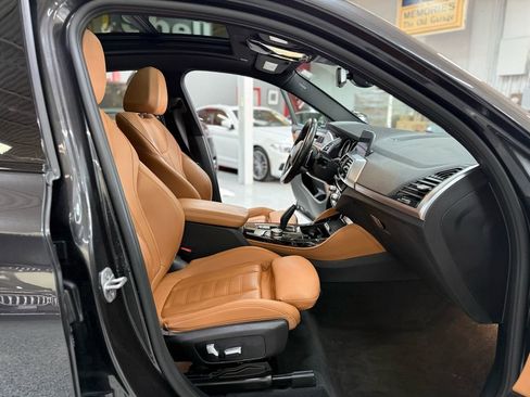 Used 2021 BMW X4 xDrive30i AWD/4WD image 19