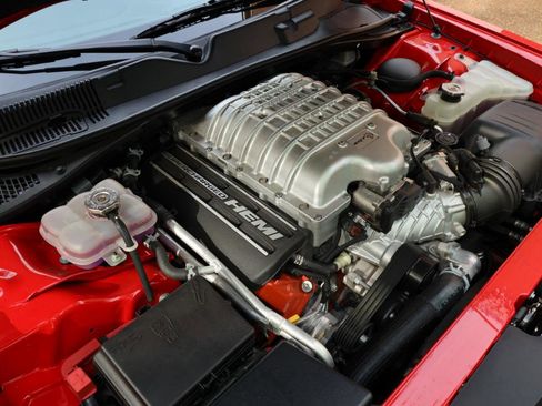 Used 2017 Dodge Challenger SRT Hellcat RWD image 40