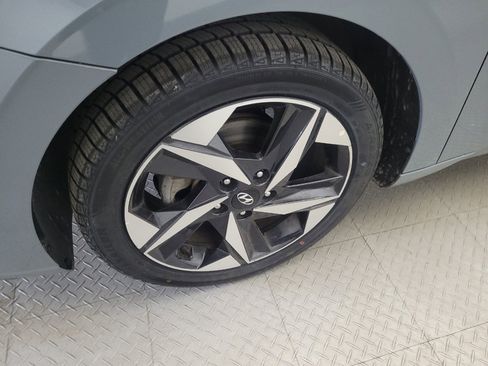 Used 2023 Hyundai Elantra SEL w/ Convenience Package FWD image 31