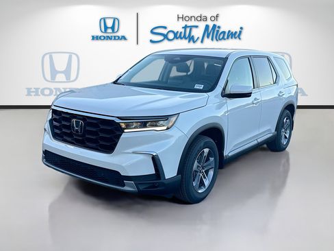 New 2025 Honda Pilot EX-L image 3