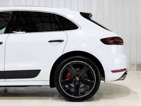Used 2018 Porsche Macan GTS AWD/4WD image 29