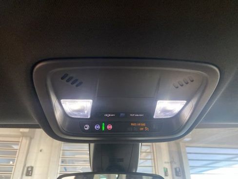 Certified 2022 Chevrolet Traverse LS AWD/4WD image 18