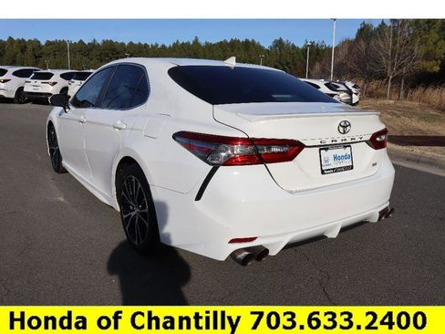 Used 2018 Toyota Camry SE w/ Audio Package image 5