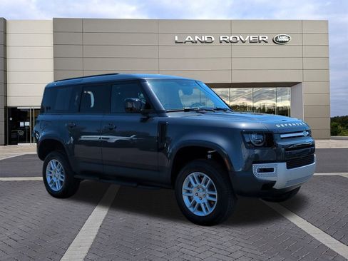 New 2025 Land Rover Defender 110 S image 3