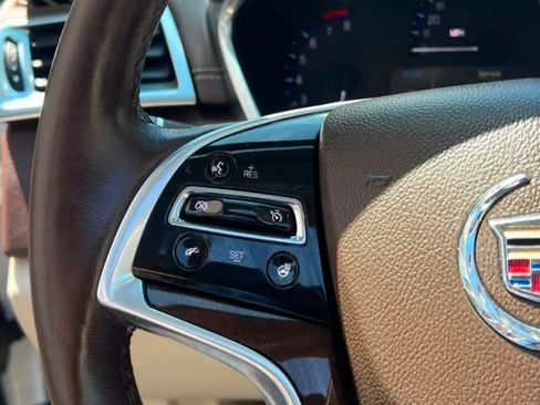 Used 2014 Cadillac SRX Luxury FWD image 24