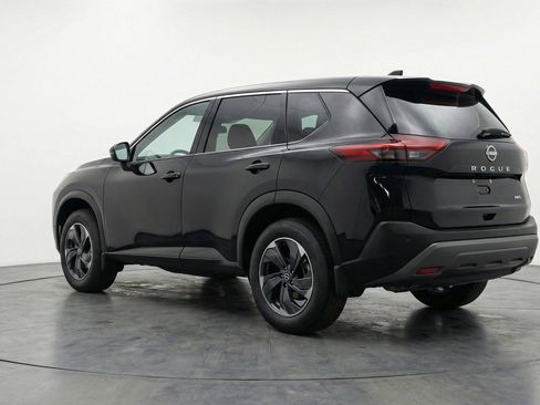 Used 2025 Nissan Rogue SV AWD/4WD image 6