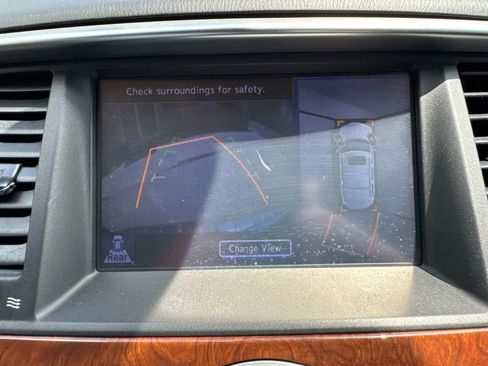 Used 2015 INFINITI QX80 2WD w/ Deluxe Technology Package image 18