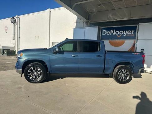 Used 2024 Chevrolet Silverado 1500 LT AWD/4WD image 15