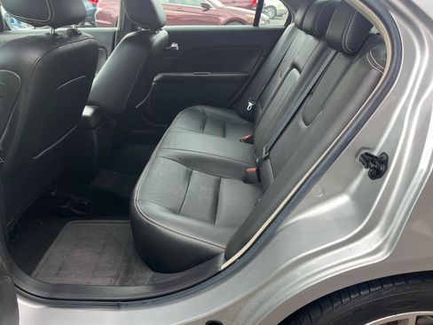 Used 2010 Ford Fusion SEL FWD image 20