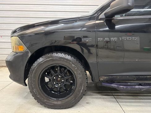 Used 2012 RAM 1500 Express w/ ST Popular Equipment Group AWD/4WD image 4