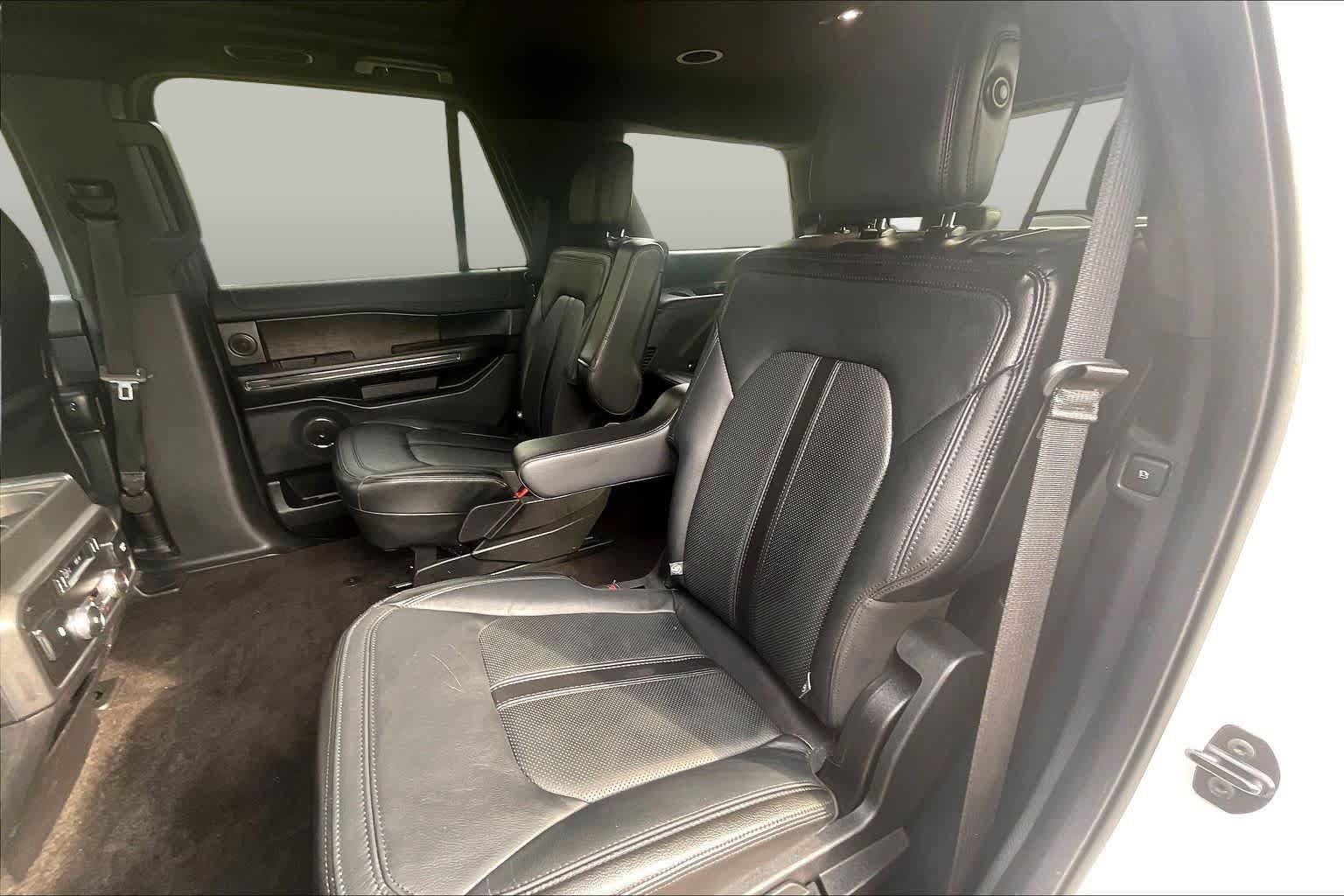 Used 2019 Ford Expedition Limited w/ Texas Edition Package RWD image 21
