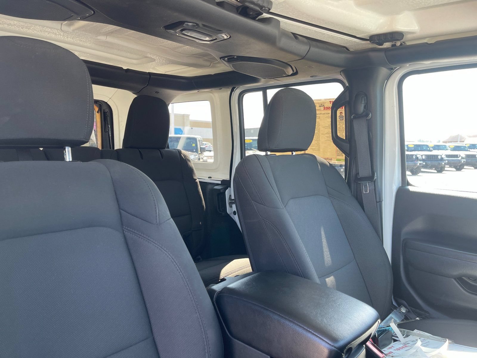 Used 2023 Jeep Wrangler Unlimited Sport AWD/4WD image 19