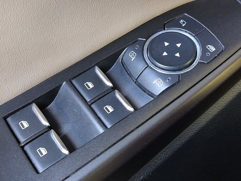 Used 2020 Ford Explorer Limited RWD image 27