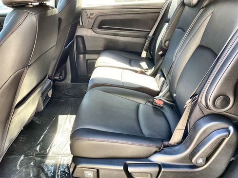 New 2026 Honda Odyssey Sport-L image 10