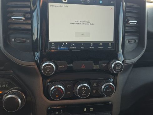 Used 2024 RAM 2500 Tradesman w/ Chrome Appearance Group image 41