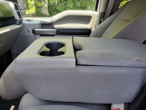Used 2019 Ford F150 XLT w/ Equipment Group 302A Luxury AWD/4WD image 28