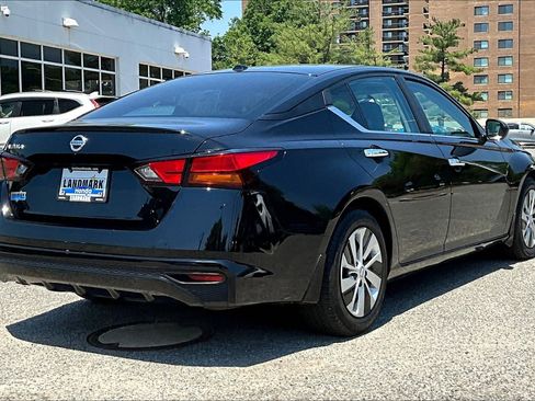Used 2019 Nissan Altima 2.5 S FWD image 2