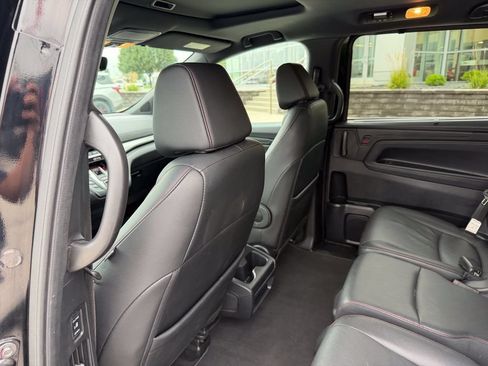 Used 2025 Honda Odyssey Sport-L image 14
