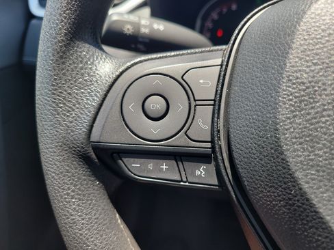 Certified 2025 Toyota RAV4 XLE FWD image 29