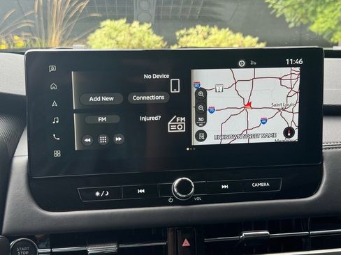 New 2025 Mitsubishi Outlander SE image 29