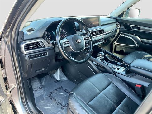 Used 2022 Kia Telluride EX w/ EX Premium Package image 9