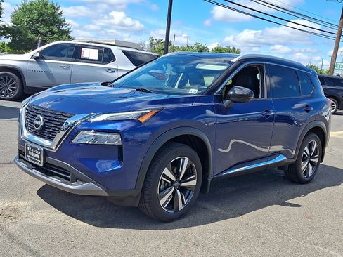 Certified 2023 Nissan Rogue SL w/ SL Premium Package AWD/4WD image 3