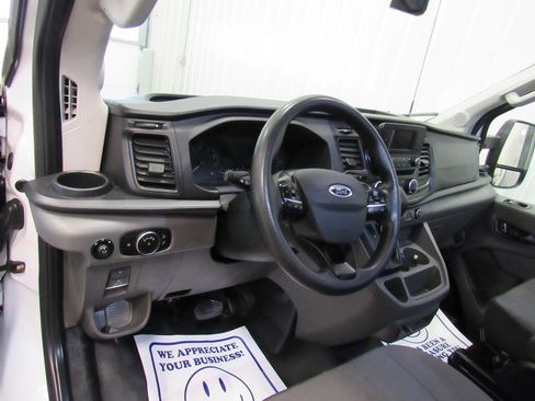 Used 2023 Ford Transit 250 Medium Roof AWD image 31