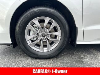 Used 2025 Toyota Sienna XLE w/ XLE Plus Package video 2