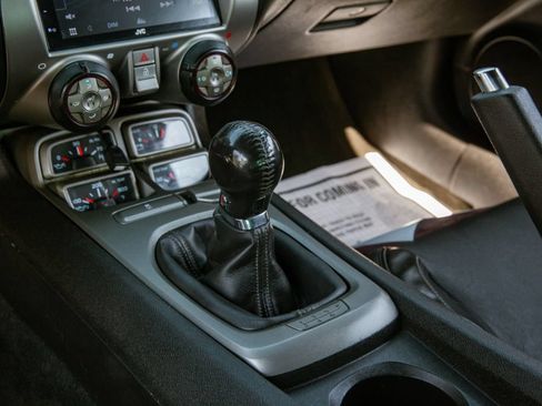 Used 2012 Chevrolet Camaro SS RWD image 13