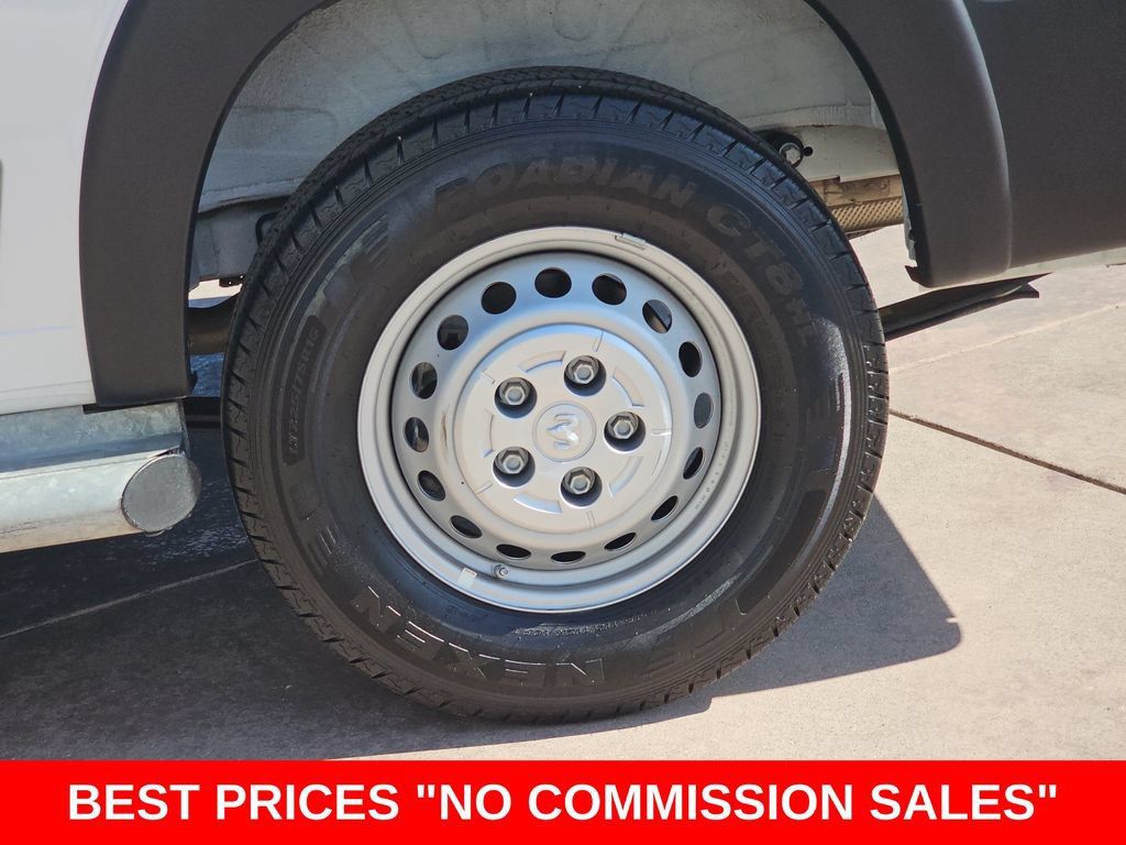 Used 2025 RAM ProMaster 2500 w/ U-Haul Equipment Group FWD image 35