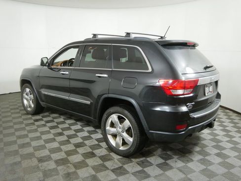 Used 2013 Jeep Grand Cherokee Overland Summit image 6