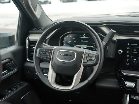 Used 2025 GMC Sierra 3500 Denali w/ Denali Reserve Package image 14