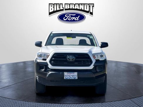 Used 2018 Toyota Tacoma SR RWD image 8
