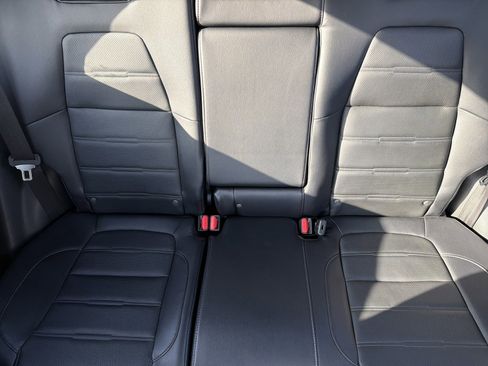 Used 2018 Honda CR-V Touring image 13