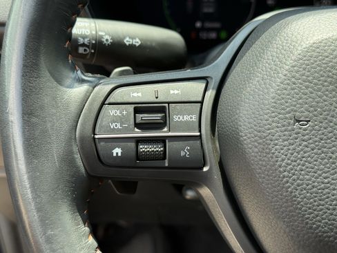 Used 2023 Honda CR-V Sport image 16