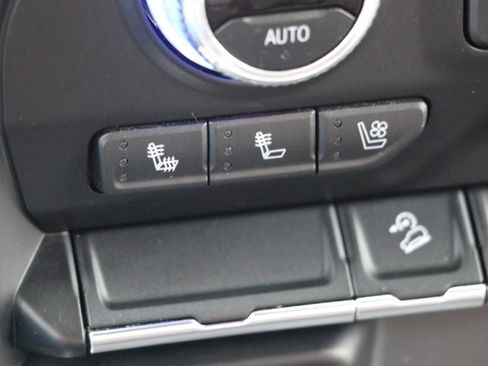 Used 2021 GMC Sierra 1500 SLT w/ SLT Premium Package image 24