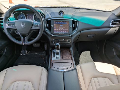 Used 2015 Maserati Ghibli S Q4 AWD/4WD image 11